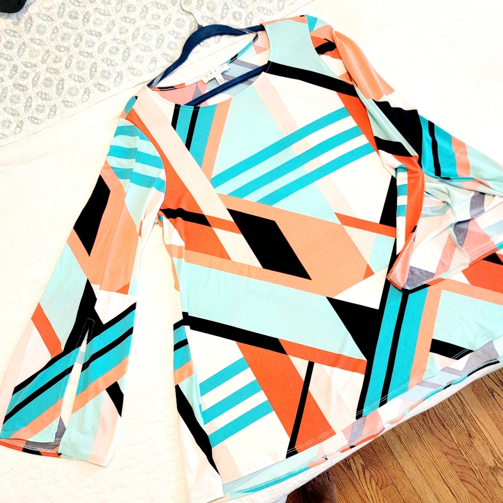 Geometric patterned blouse